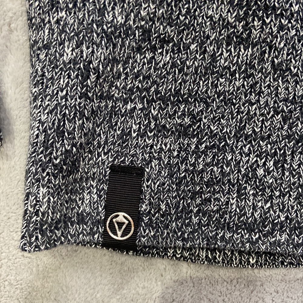 Ivivva Feeling Toasty wrap sweater navy and white size 14 with pockets - Picture 8 of 9